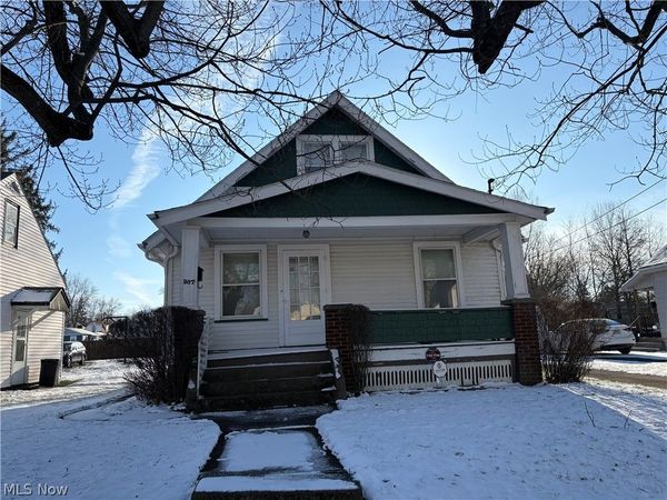 307 Peffer Avenue , Niles, OH 44446