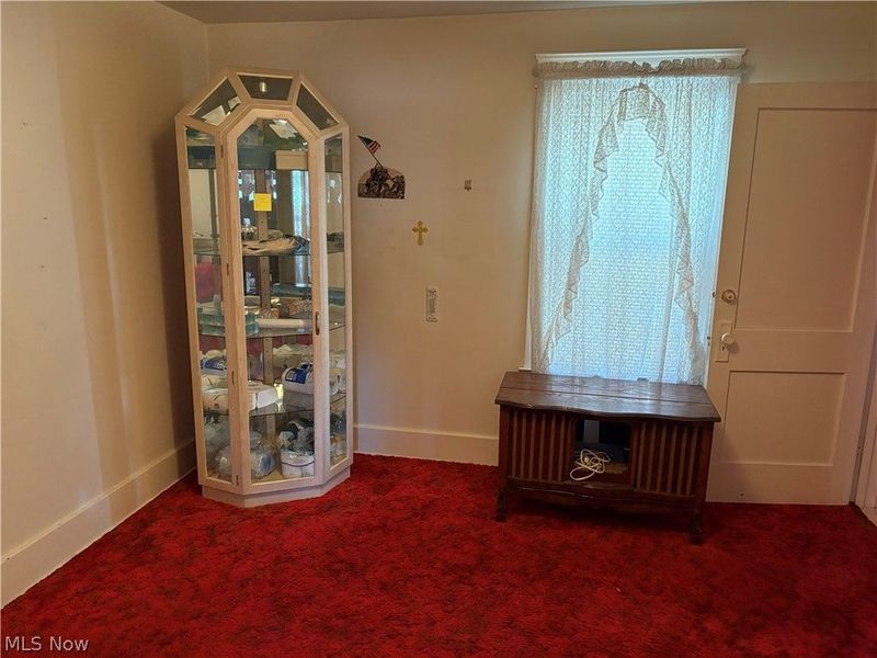 307 Peffer Avenue, Niles, OH 44446 Photo 5