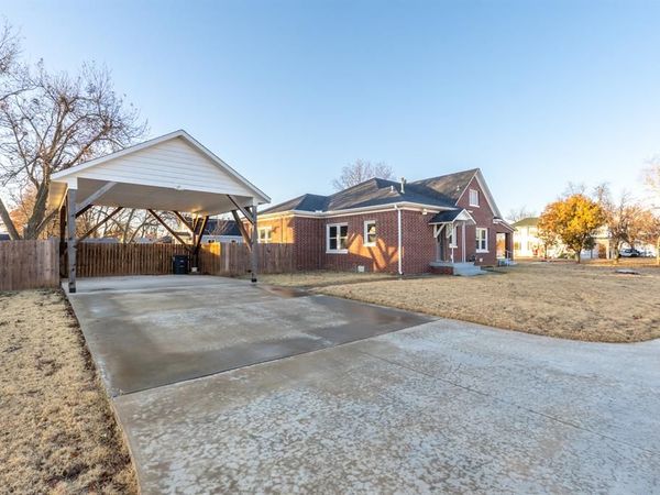 2021 N Broadway Avenue, Shawnee, OK 74804