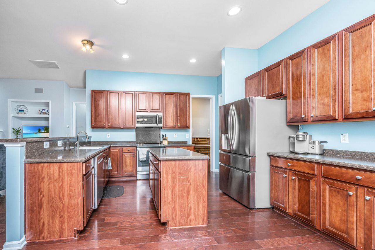 7315 Coopers Hawk Drive Photo 16