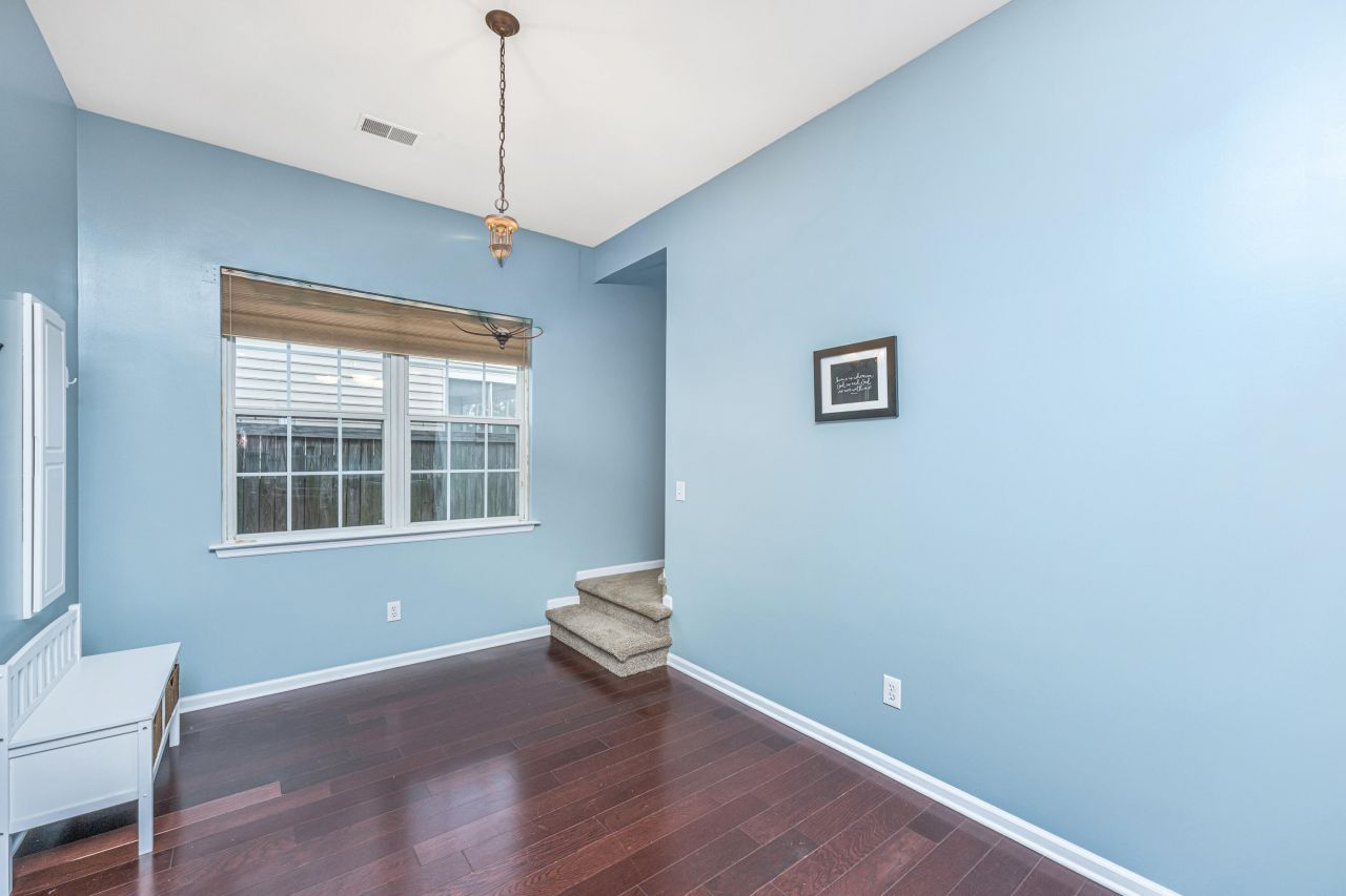 7315 Coopers Hawk Drive Photo 18