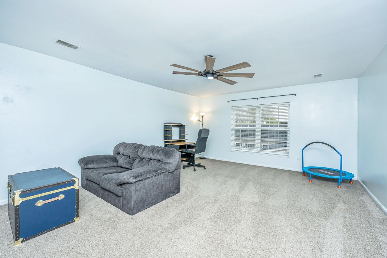 7315 Coopers Hawk Drive Photo 20