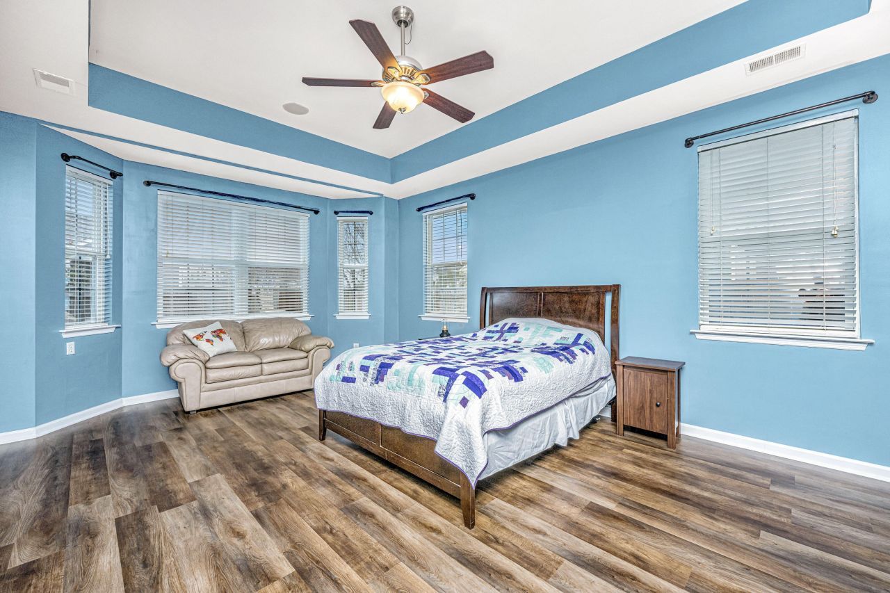 7315 Coopers Hawk Drive Photo 23