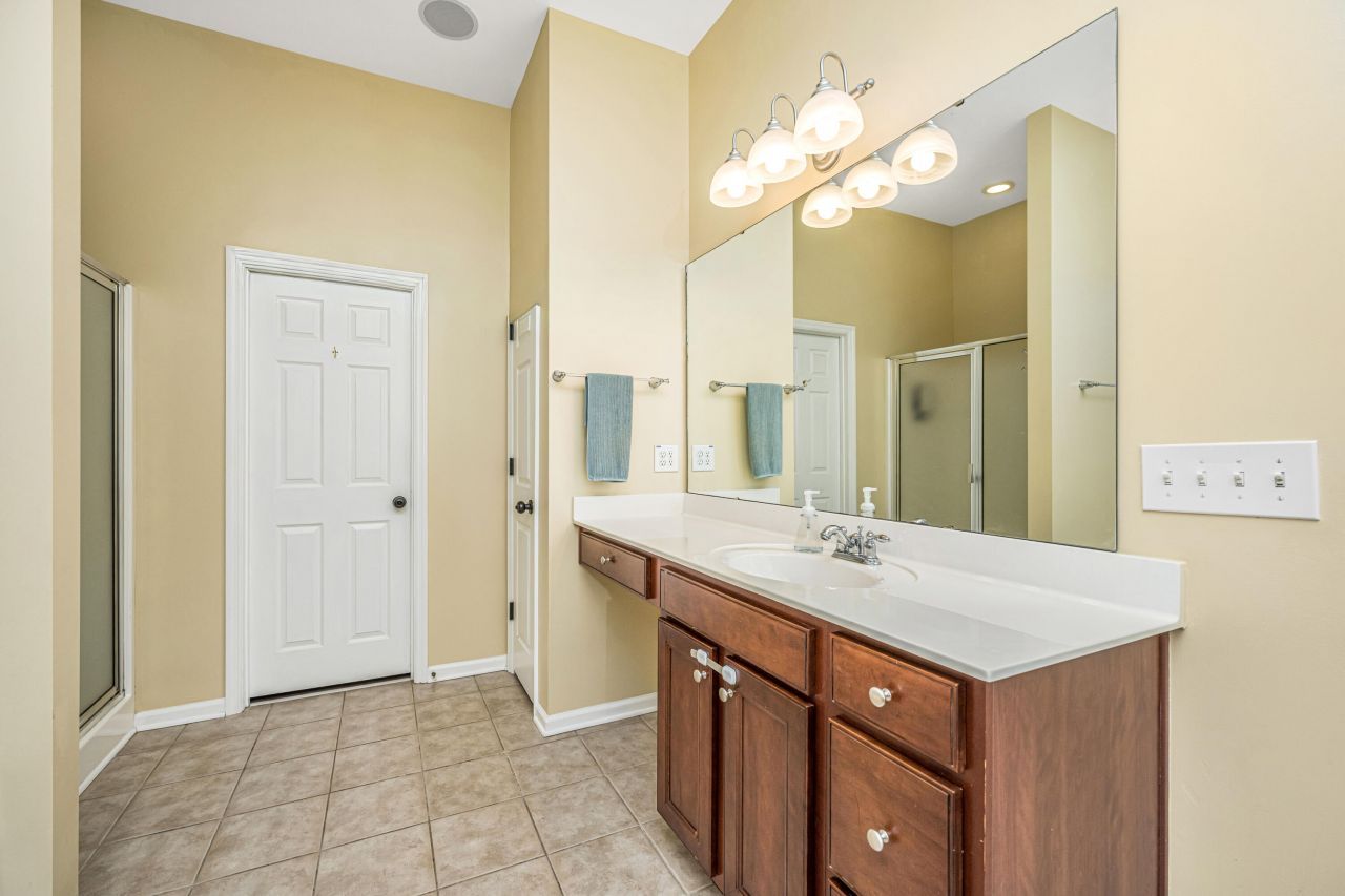 7315 Coopers Hawk Drive Photo 28