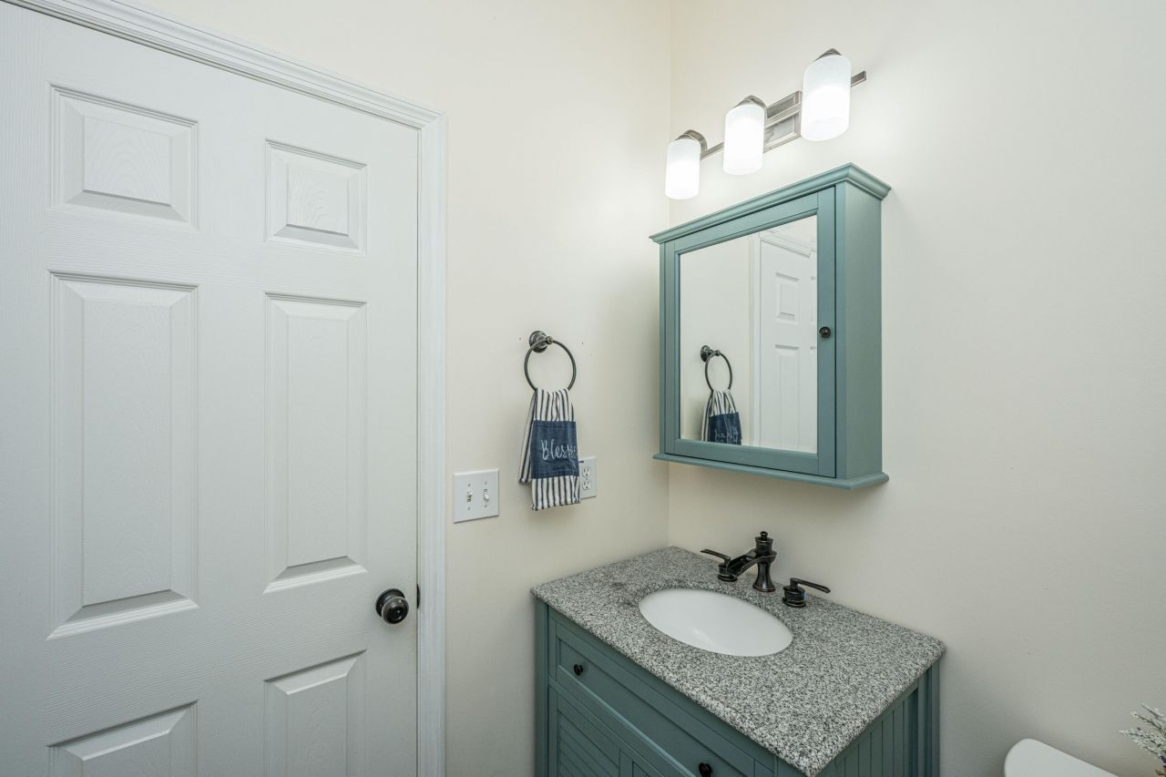 7315 Coopers Hawk Drive Photo 32