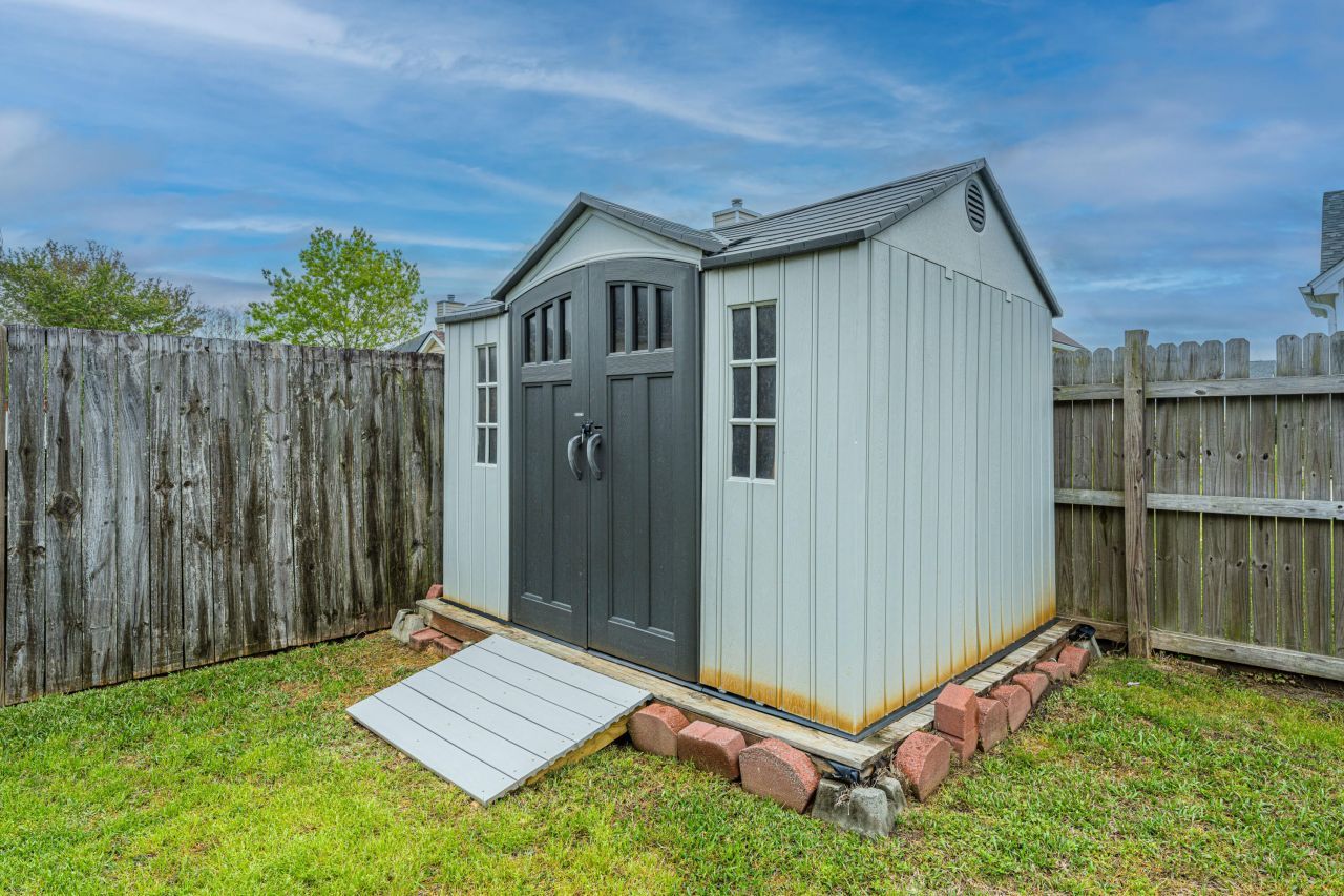 7315 Coopers Hawk Drive Photo 47