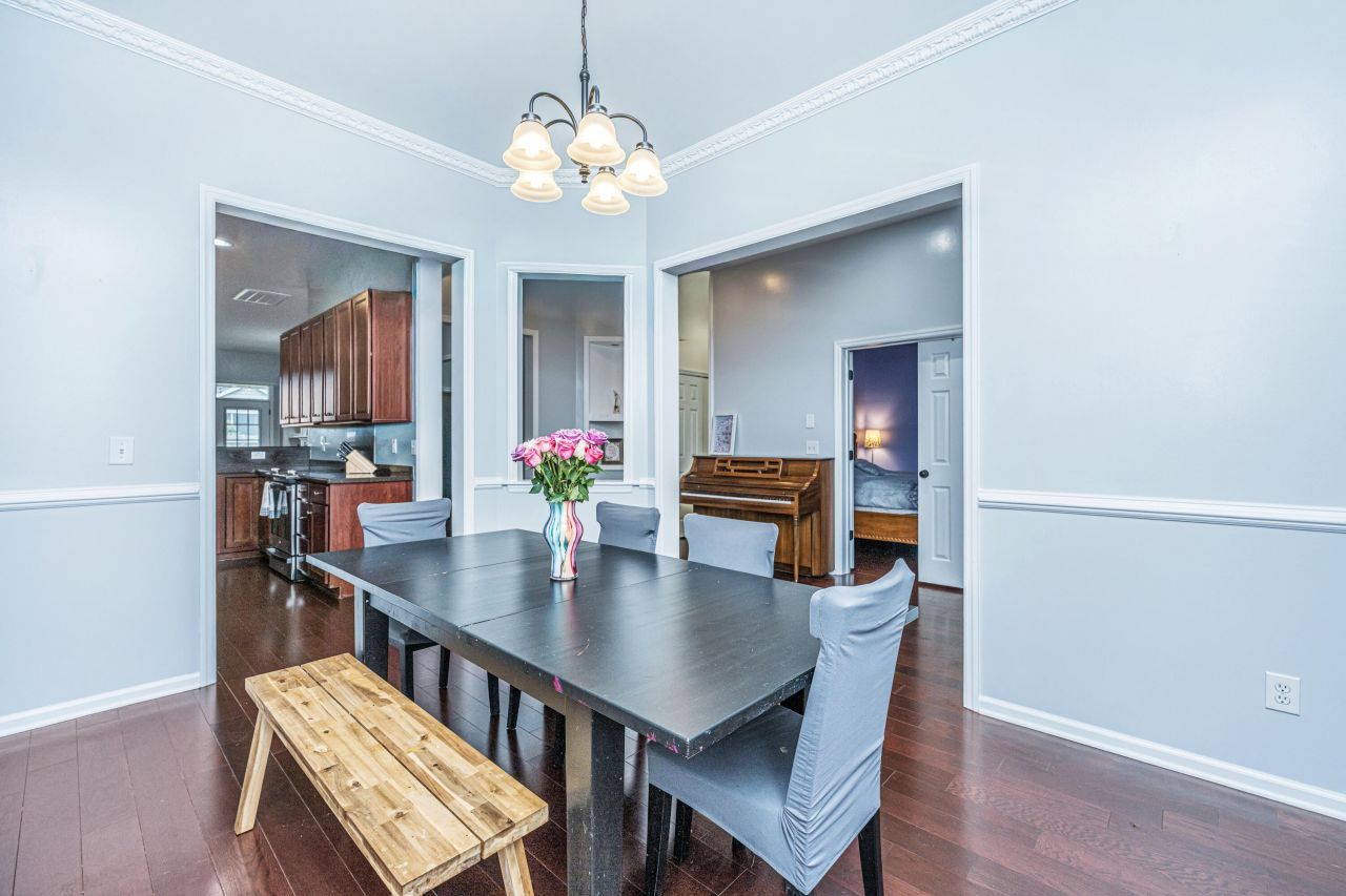 7315 Coopers Hawk Drive Photo 9