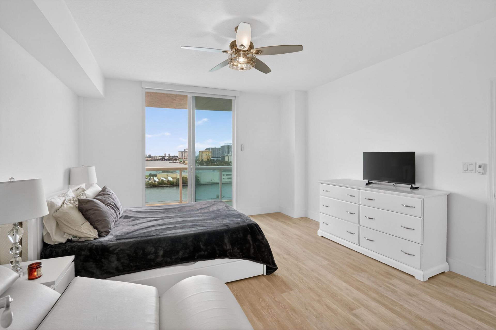 7910 Harbor Island Drive, Unit 902, North Bay Village, FL 33141 Photo