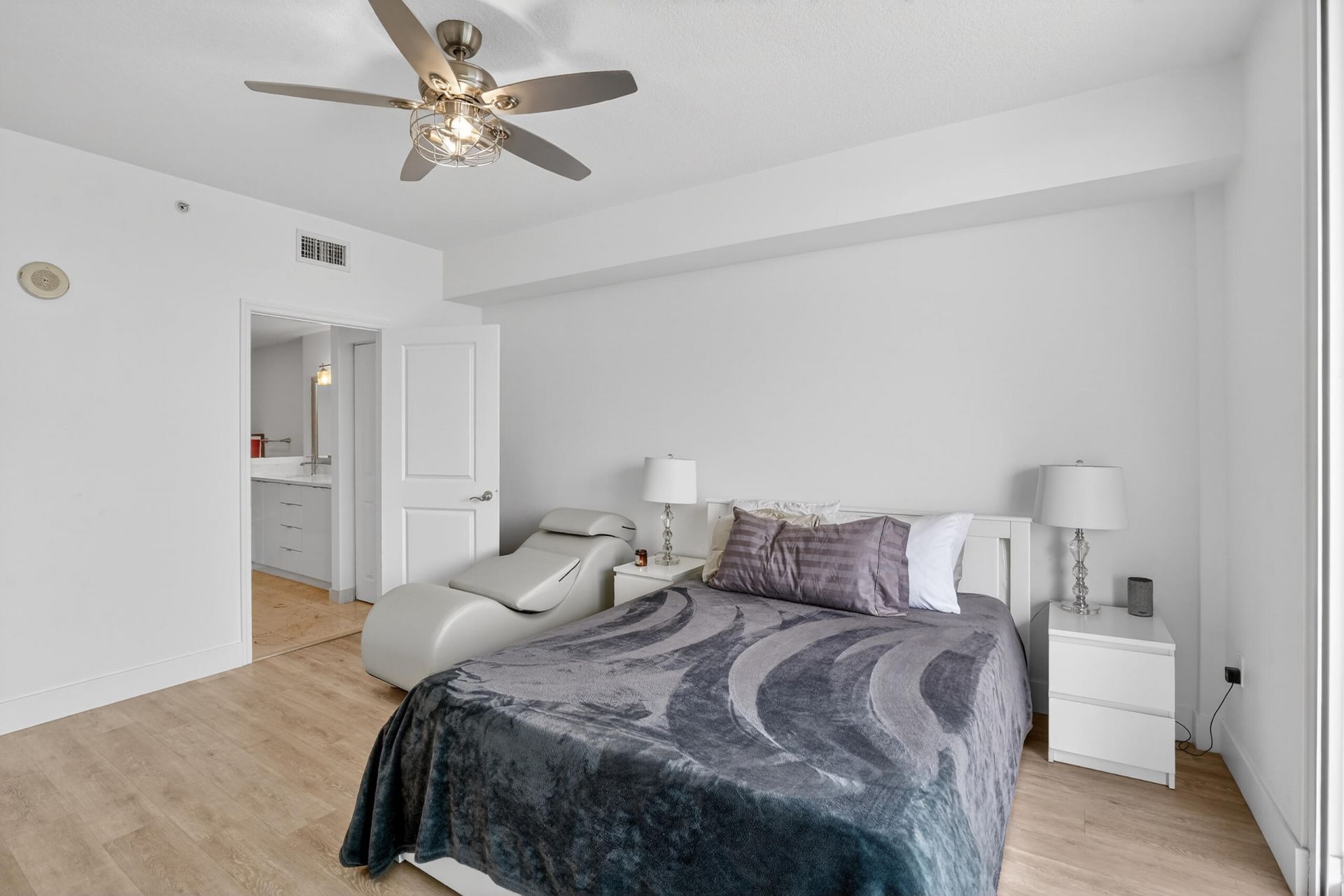 7910 Harbor Island Drive, Unit 902, North Bay Village, FL 33141 Photo