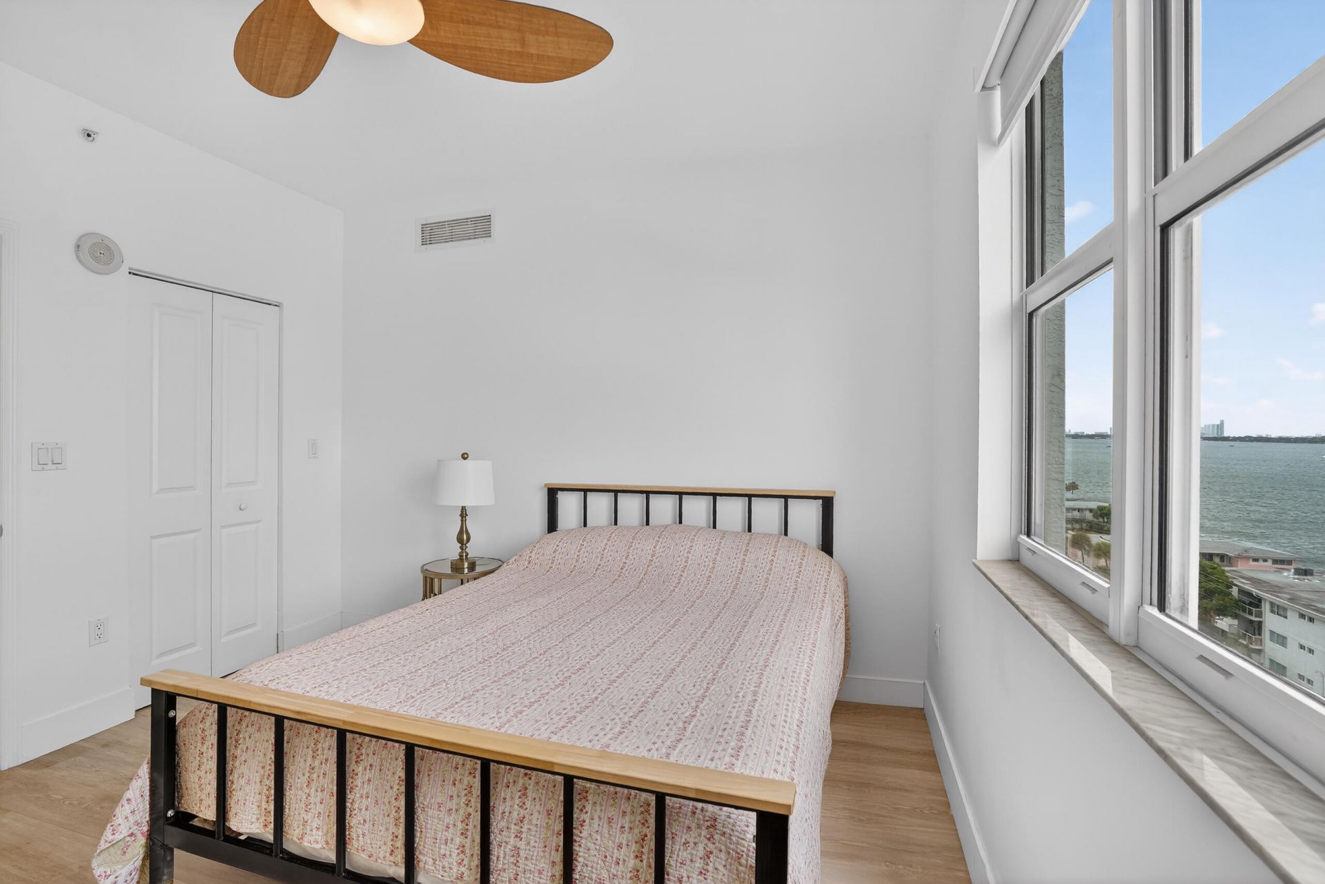 7910 Harbor Island Drive, Unit 902, North Bay Village, FL 33141 Photo