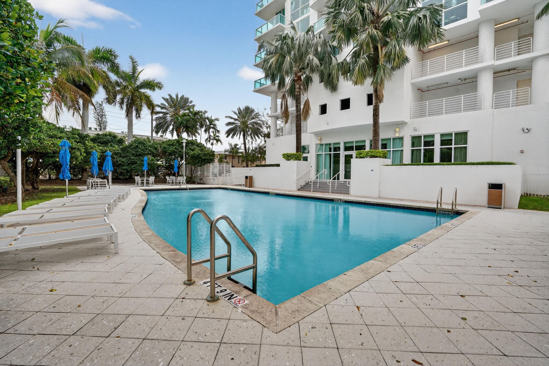 7910 Harbor Island Drive, Unit 902, North Bay Village, FL 33141 Photo