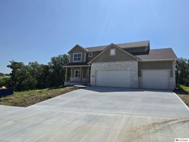 10959 N 173 Street, Bennington, NE 68007