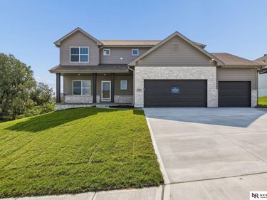 10959 N 173 Street, Bennington, NE 68007
