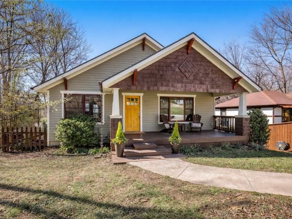 803 N Highland Avenue , Fayetteville, AR 72701