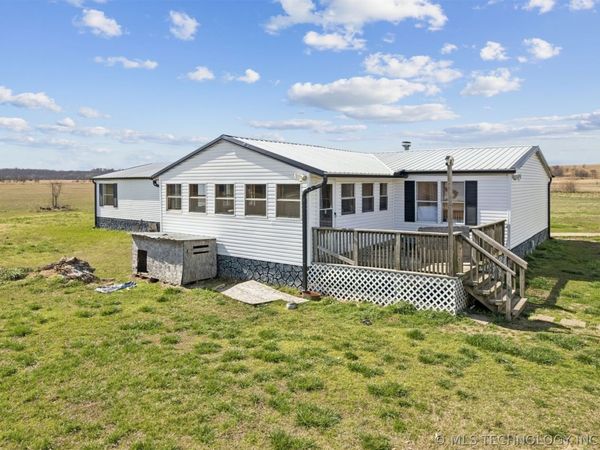 6185 Cypress Road, Henryetta, OK 74437