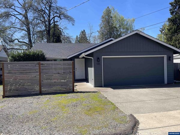 135 Wander Wy SE, Salem, OR 97301