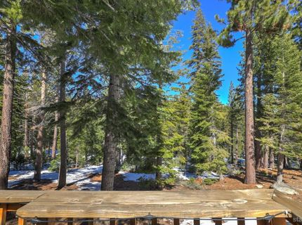 641 Yucatan Street, South Lake Tahoe, CA 96150 Photo