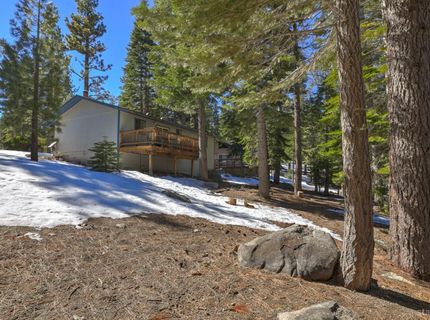 641 Yucatan Street, South Lake Tahoe, CA 96150 Photo