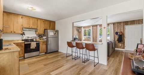 641 Yucatan Street, South Lake Tahoe, CA 96150 Photo