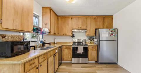 641 Yucatan Street, South Lake Tahoe, CA 96150 Photo