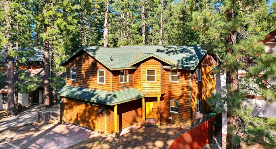 2050 Lukins Way, South Lake Tahoe, CA 96150 Photo