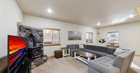 2050 Lukins Way, South Lake Tahoe, CA 96150 Photo