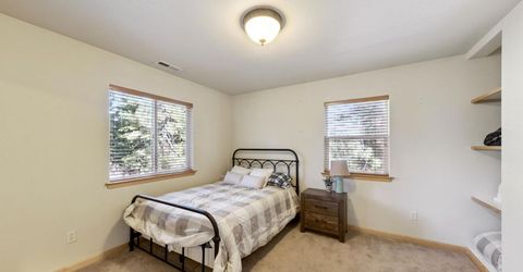 2050 Lukins Way, South Lake Tahoe, CA 96150 Photo