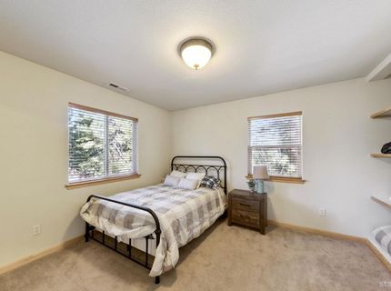 2050 Lukins Way, South Lake Tahoe, CA 96150 Photo