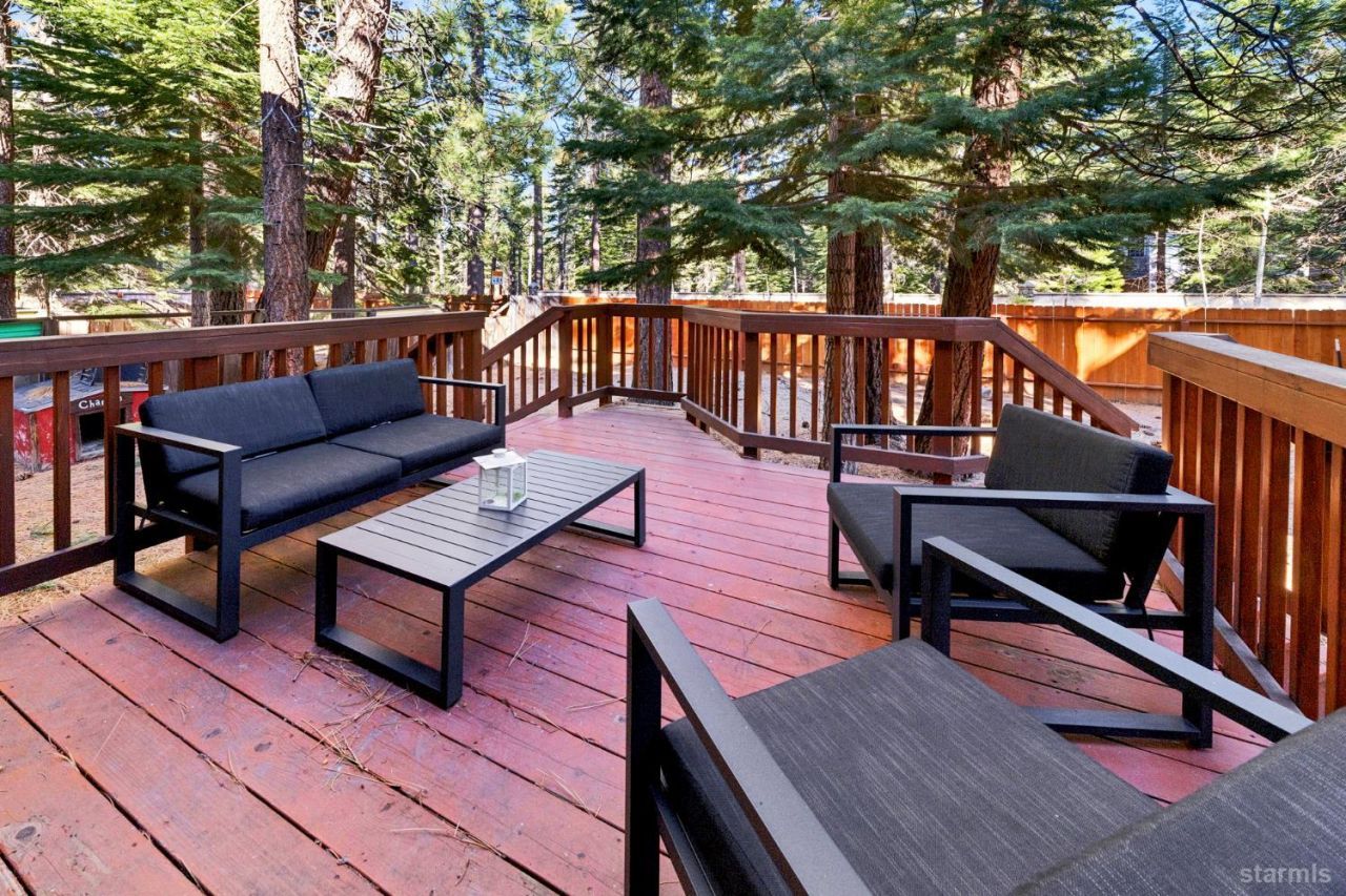 2050 Lukins Way, South Lake Tahoe, CA 96150 Photo