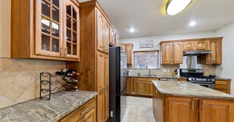 2050 Lukins Way, South Lake Tahoe, CA 96150 Photo