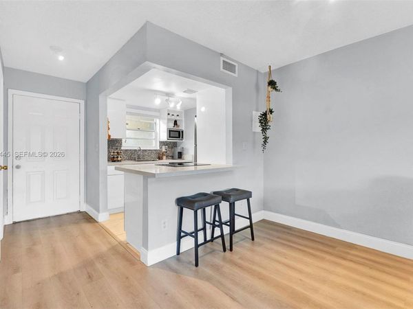 8600 SW 109th Ave , Unit 4-207, Miami, FL 33173