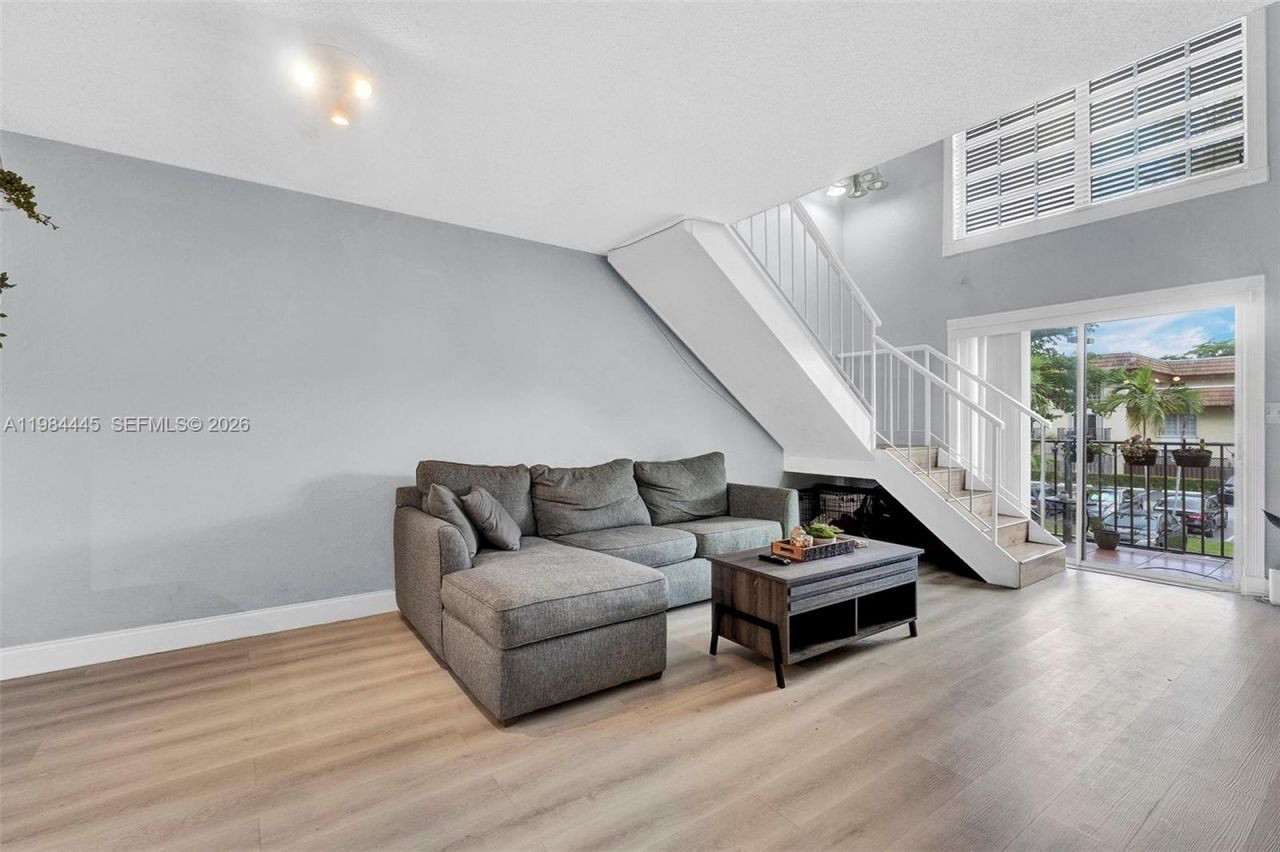 8600 SW 109th Ave , Unit 4-207, Miami, FL 33173 Photo