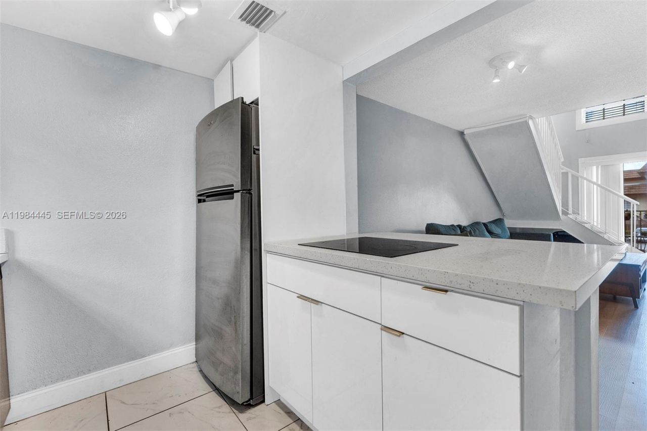 8600 SW 109th Ave , Unit 4-207, Miami, FL 33173 Photo