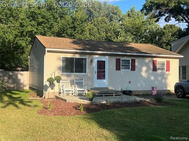 4335 Crestdale Avenue , West Bloomfield Twp, MI 48323