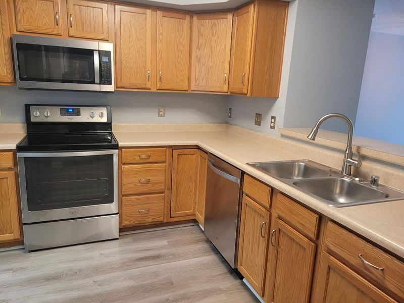 1612 Ashley Court, Unit 102, Florence, KY 41042 Photo 2