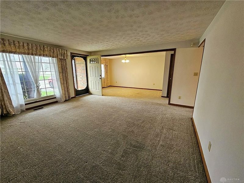 2187 Tampico Trail, Bellbrook, OH 45305 Photo 4