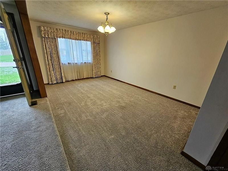 2187 Tampico Trail, Bellbrook, OH 45305 Photo 5