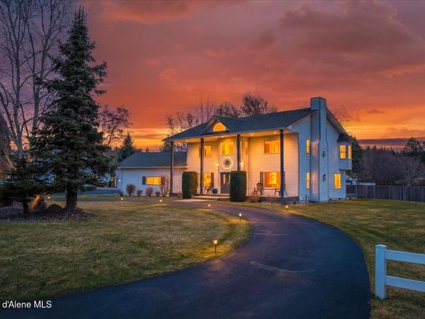 7520 N Mt Carrol ST, Dalton Gardens, ID 83815