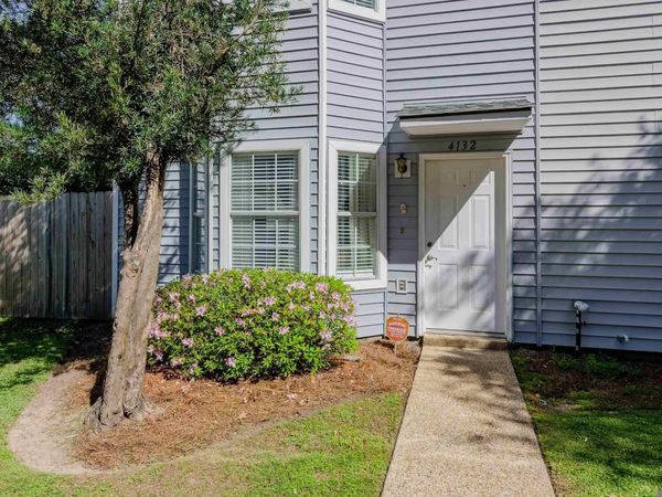 4132 Jefferson Woods Dr, Baton Rouge, LA 70809