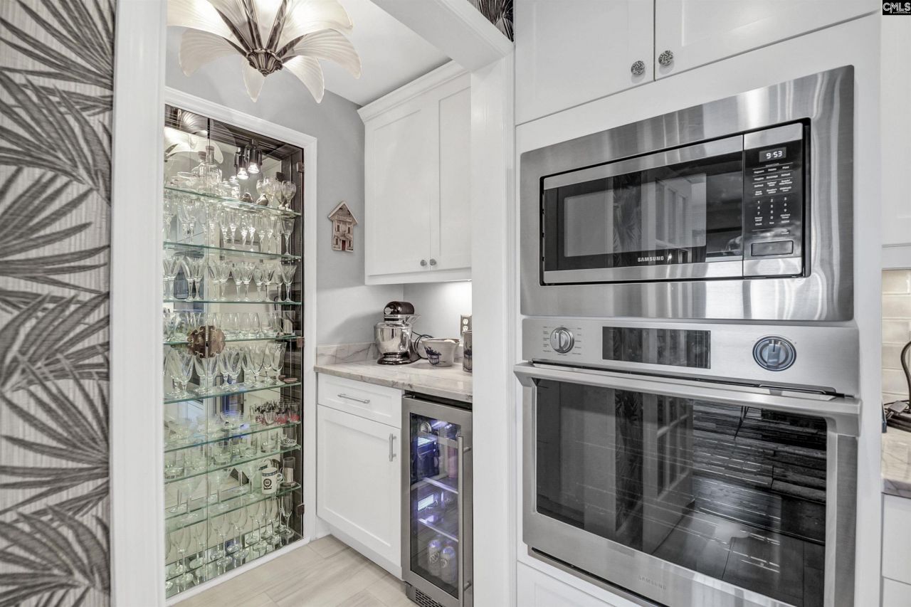 100 Sunset Boulevard  Photo 19