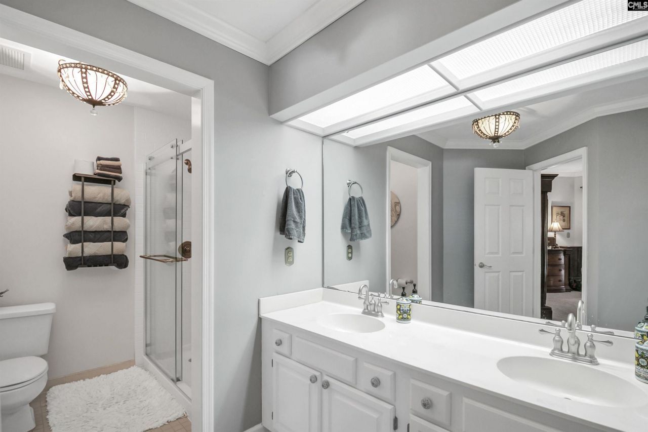 100 Sunset Boulevard  Photo 36