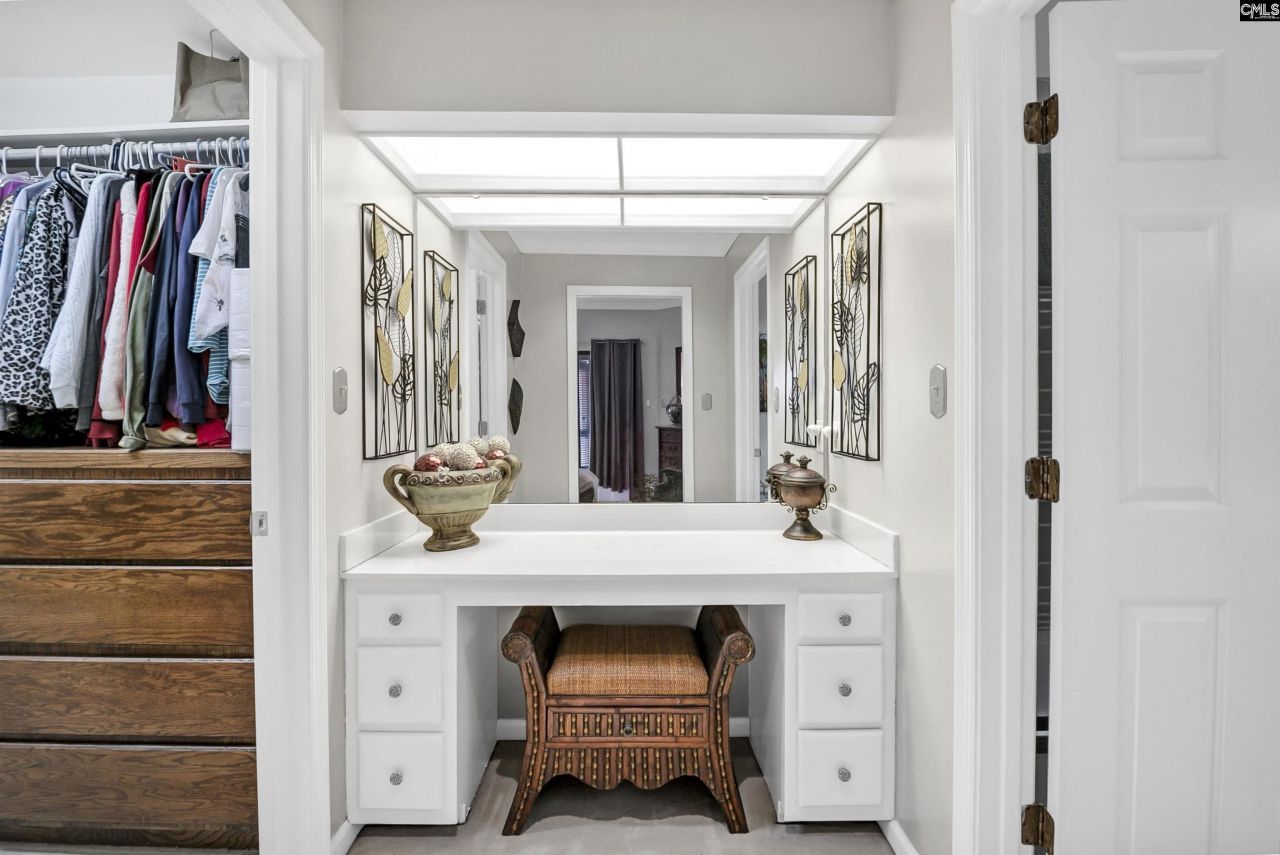 100 Sunset Boulevard  Photo 44