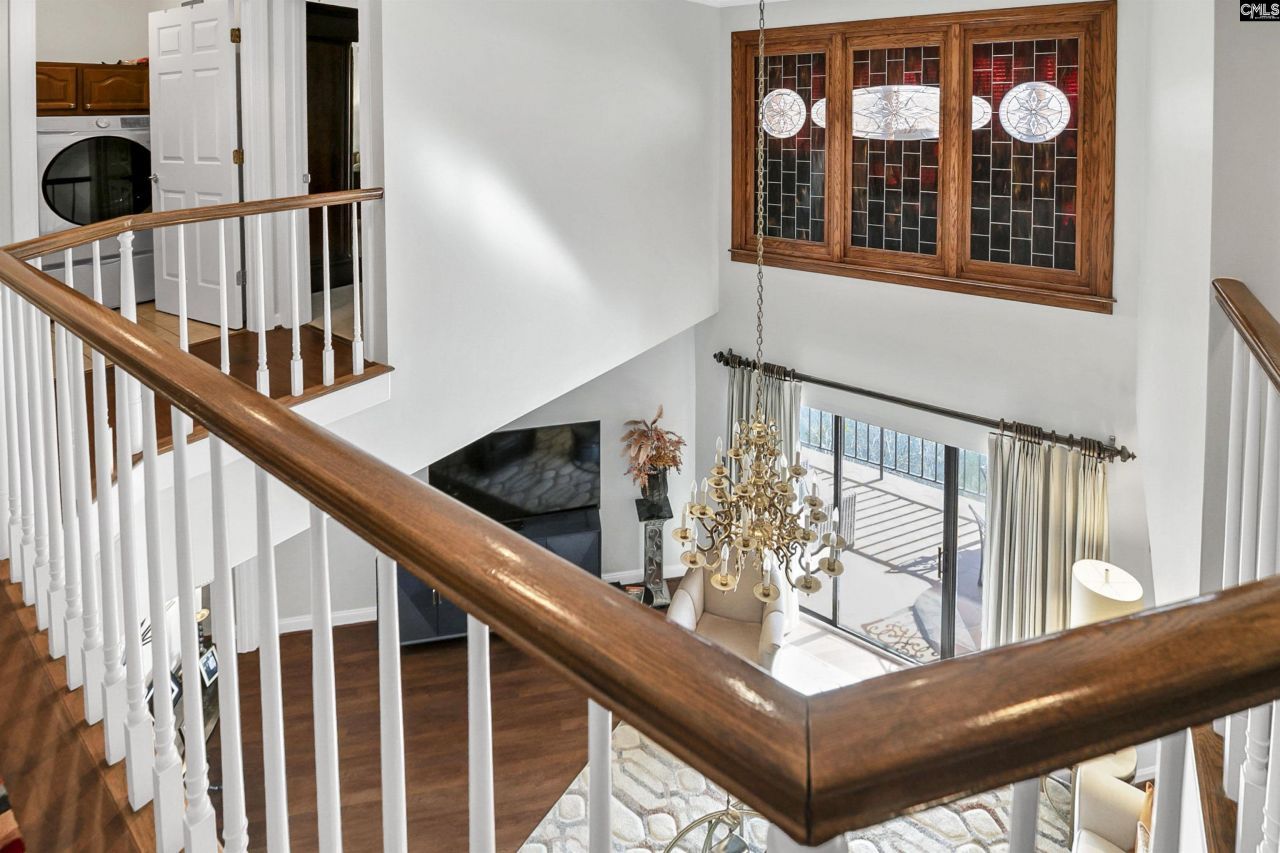 100 Sunset Boulevard  Photo 53