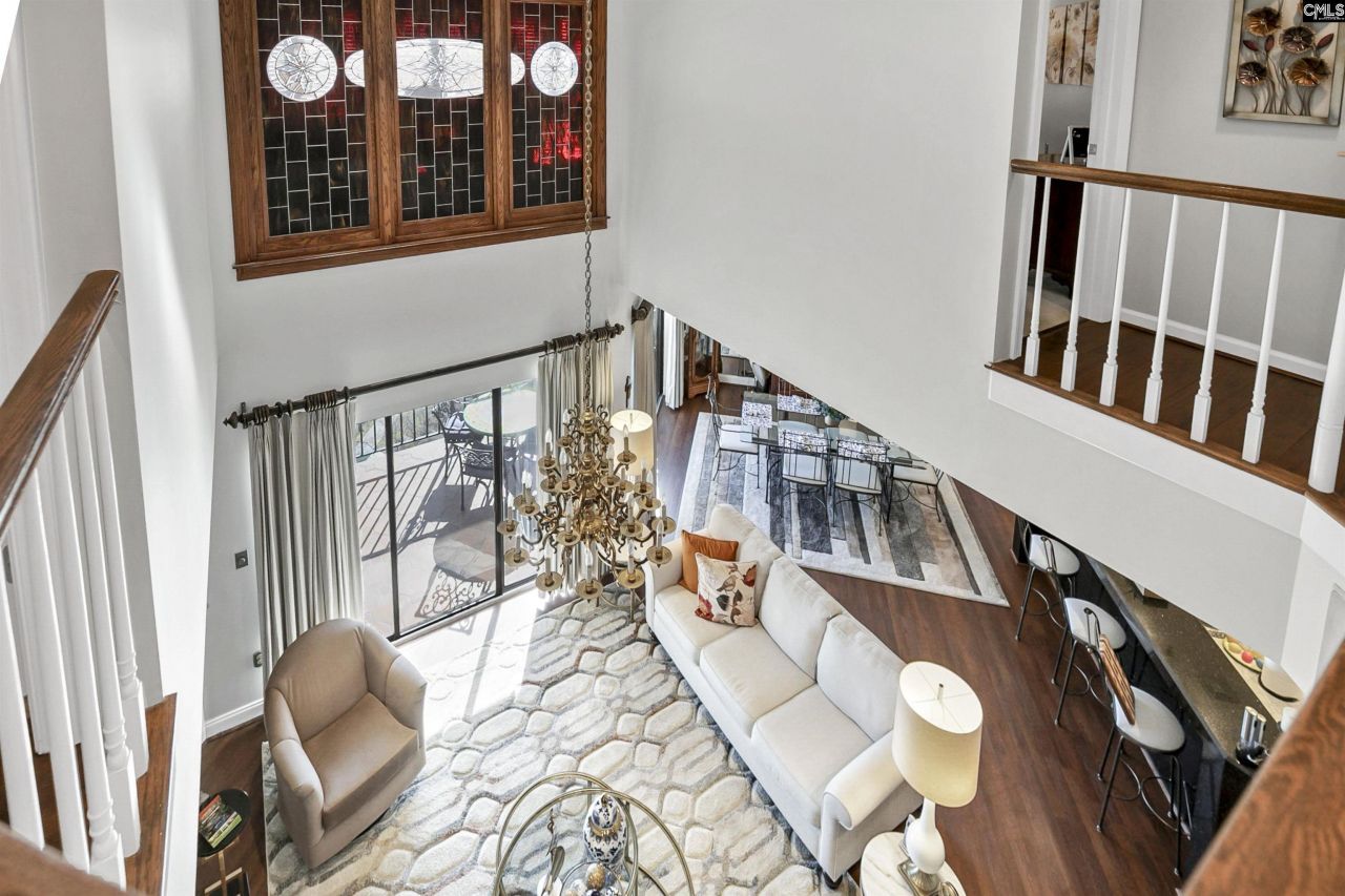 100 Sunset Boulevard  Photo 54