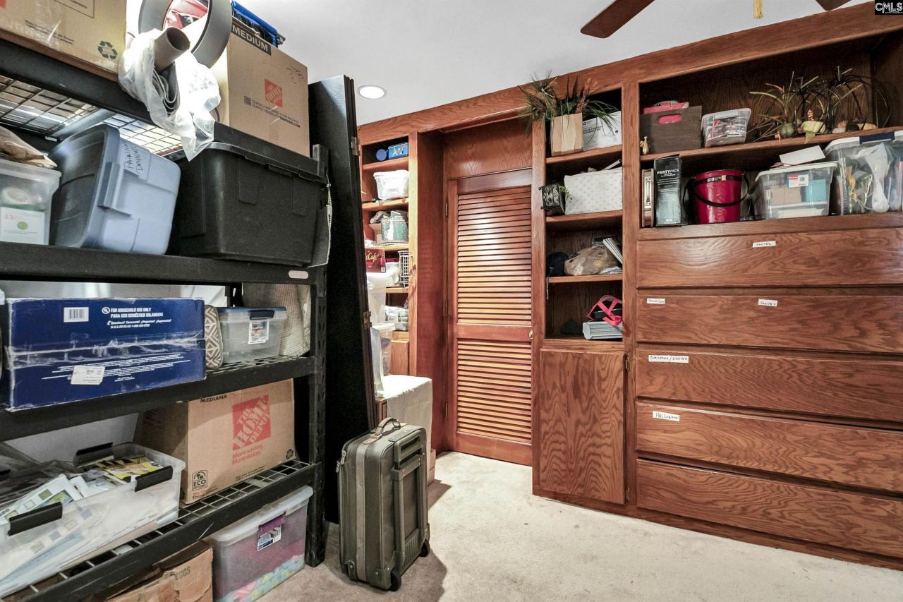 100 Sunset Boulevard  Photo 59