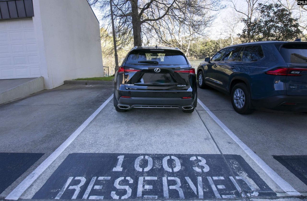 100 Sunset Boulevard  Photo 68