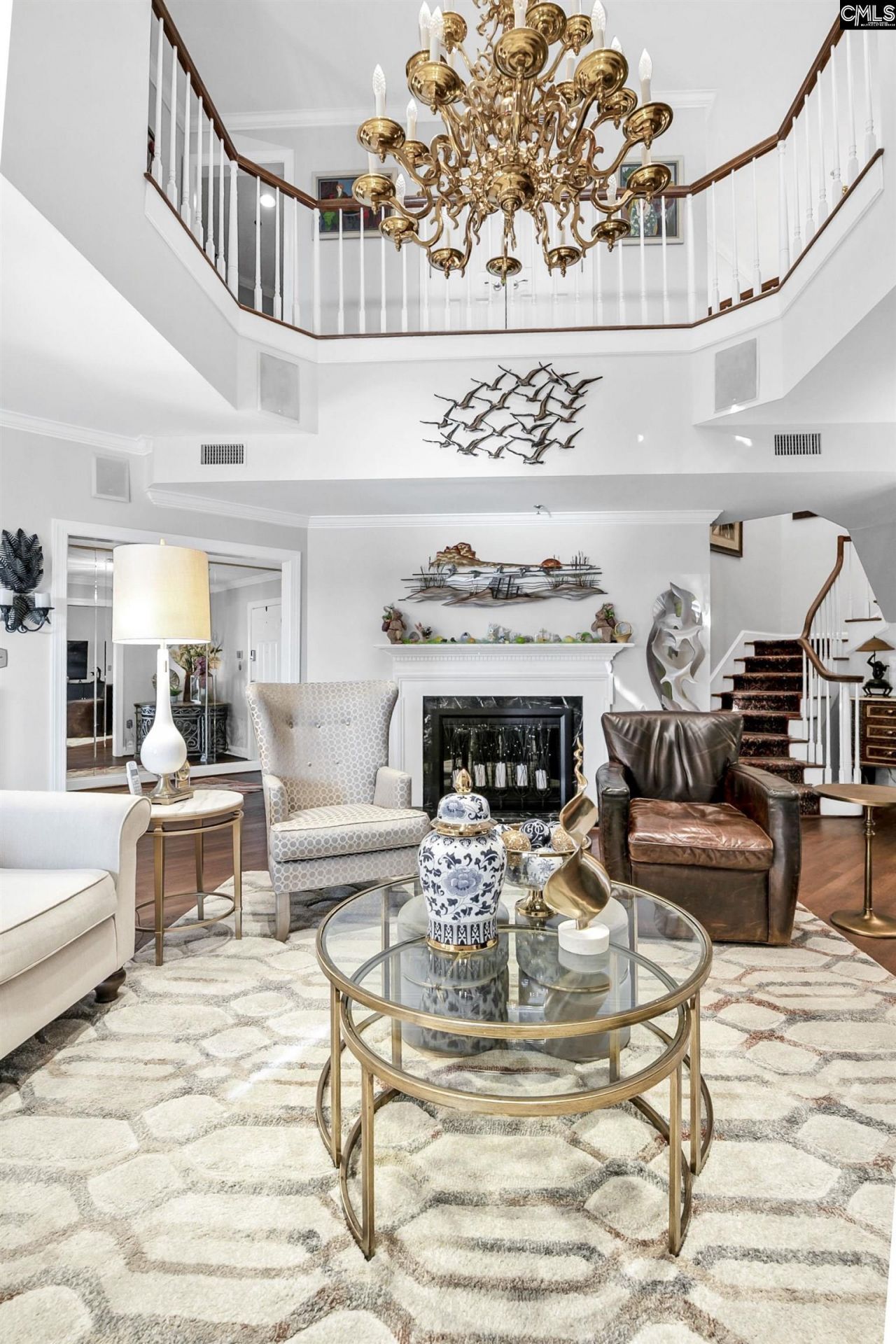 100 Sunset Boulevard  Photo 9