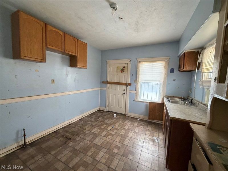 3388 E 128 Street, Cleveland, OH 44123 Photo 4