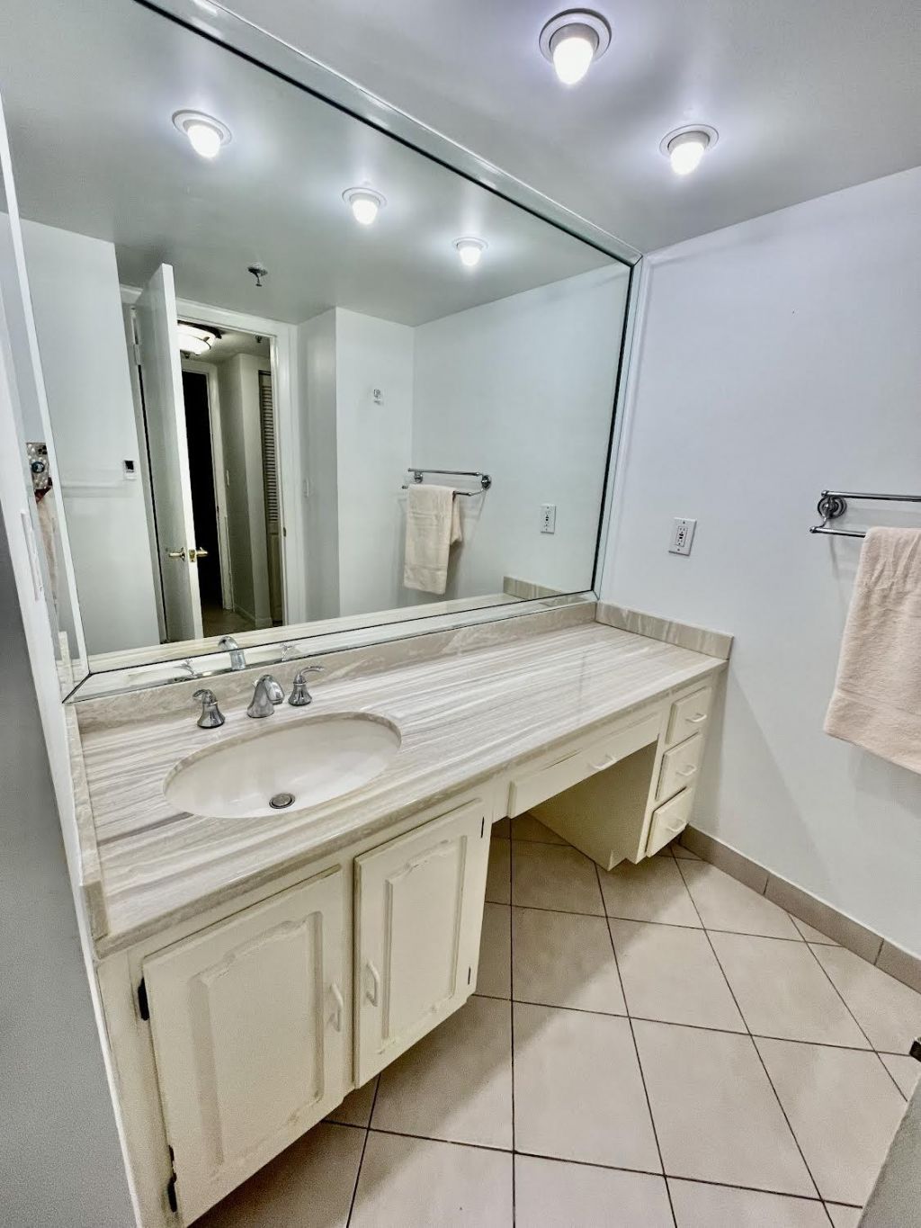 3009 S Ocean Boulevard, Unit 404, Highland Beach, FL 33487 Photo