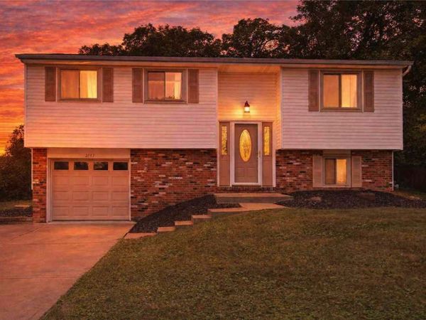 2883 Amy Drive, South Park, PA 15129